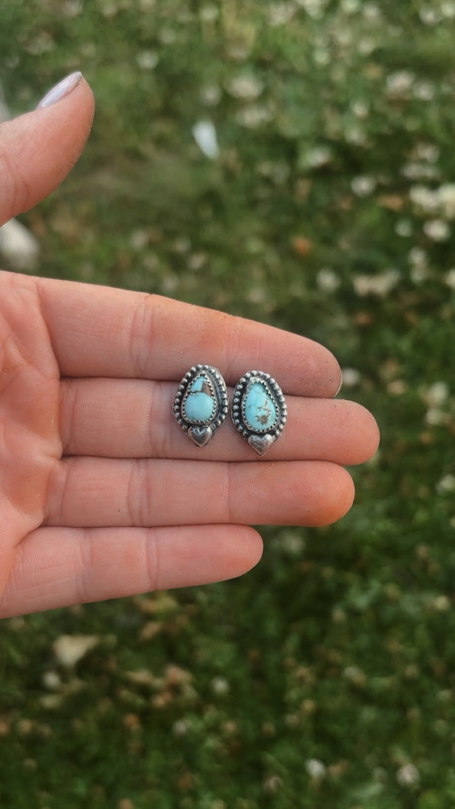 Dry Creek Heart Studs