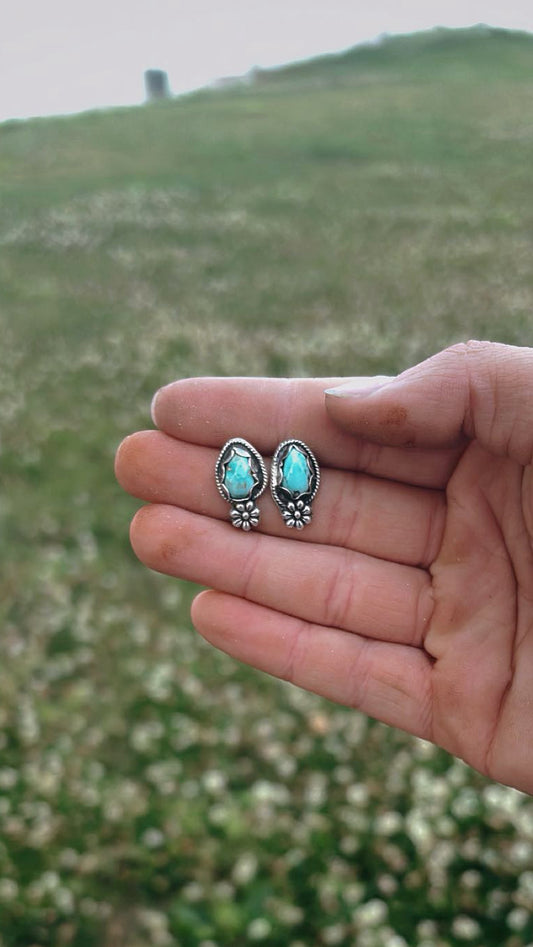 Dry Creek Flower Studs